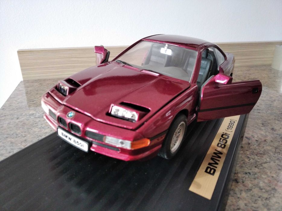 Macheta Auto, BMW 850i, 1/18 model 1990
