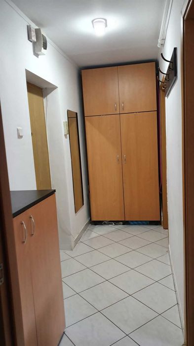 Închiriere Garsonieră Decomandată – Zonă Răcădău (Bdl. Muncii) | Vedere spre Tâmpa