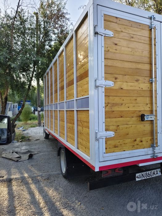 Mercedes benz sotiladi 111 mator gaz/benzin