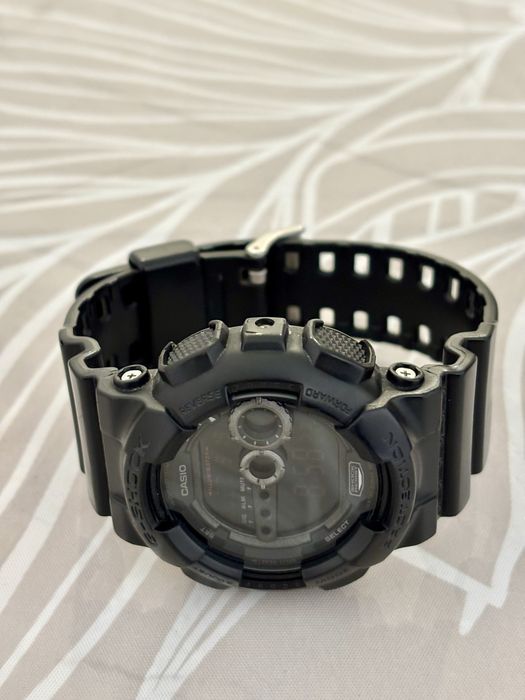 Продам Casio G Shock GD 100 1BDR