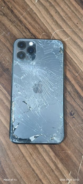 Айфон 11 на запчасти