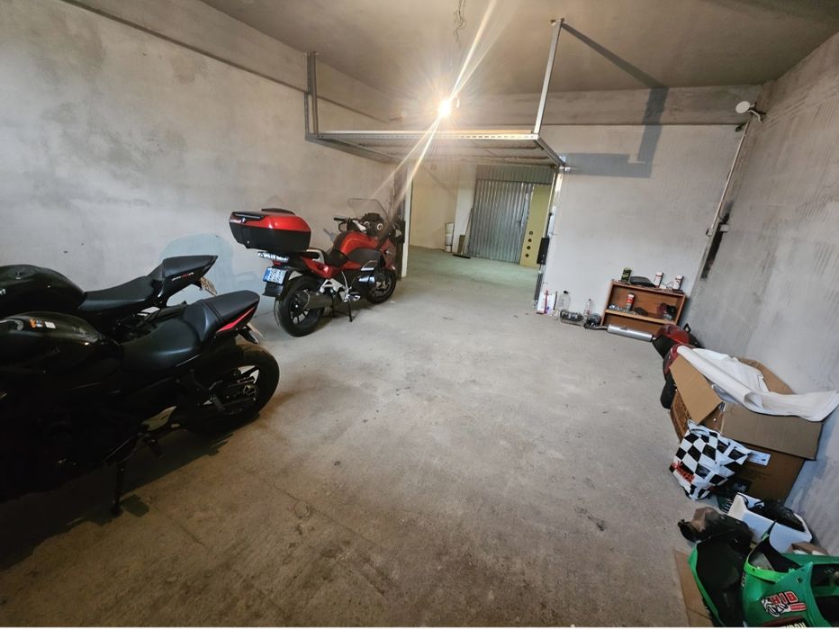 Garaj subteran, 32 mp