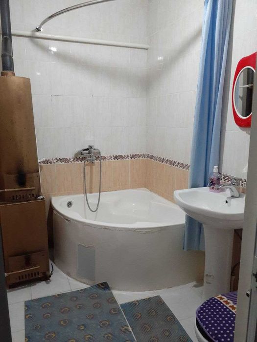 Urganch shahrida Hovli joy sotiladi. Mo'ljal Monej old tarafida