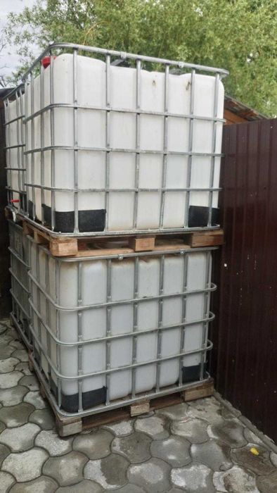 IBC.   CUBURI 1000 l