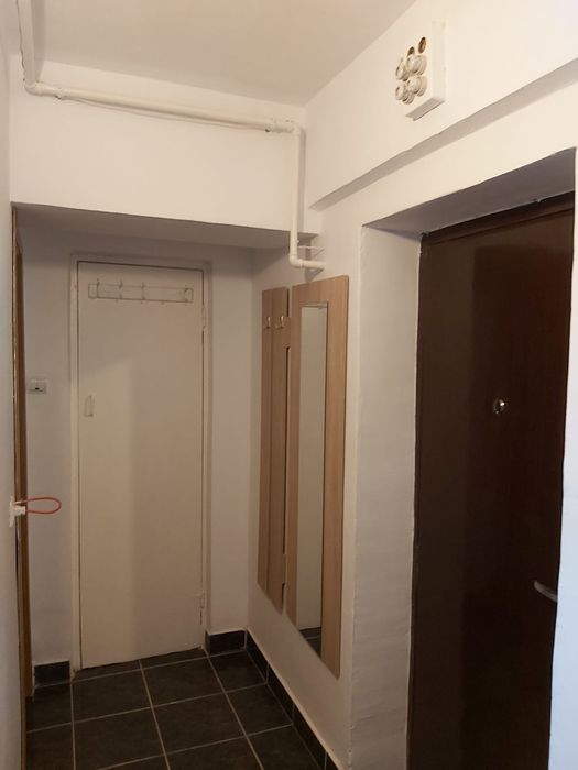 Garsoniera de inchiriat