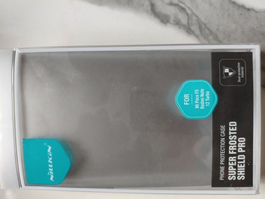 продам poco f5 чехол nillkin