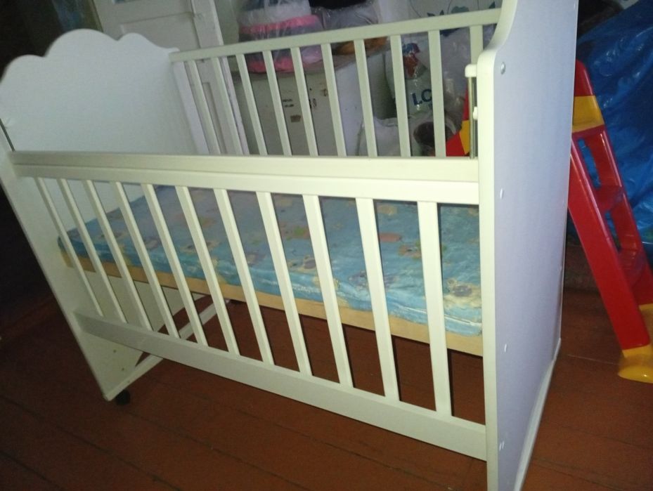 Кроватка детская