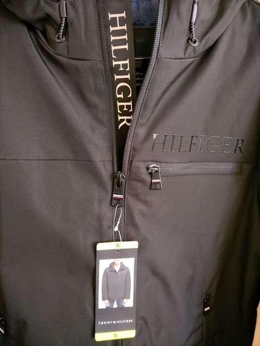 Tommy Hilfiger original erkaklar kurtkasi (S o'lcham, (46-48)Yangi