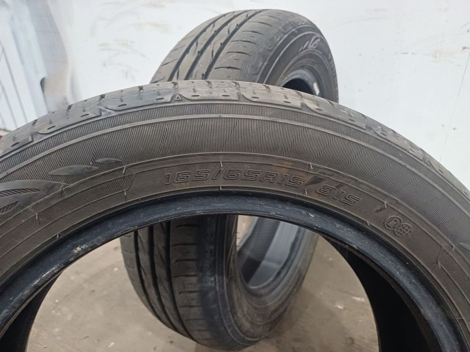 Шины 165/65 R15 Dunlop пара.