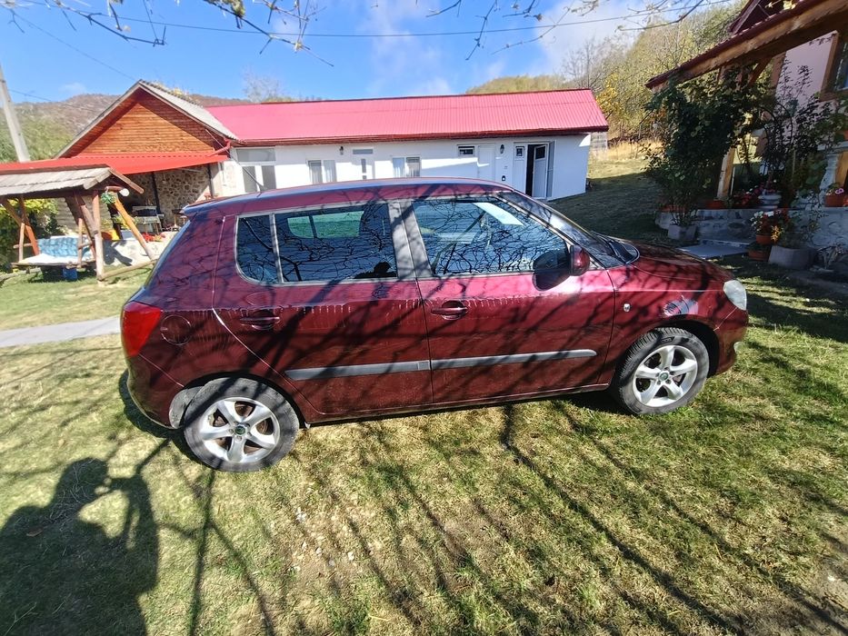 SKODA Fabia 2011 — imagine 2