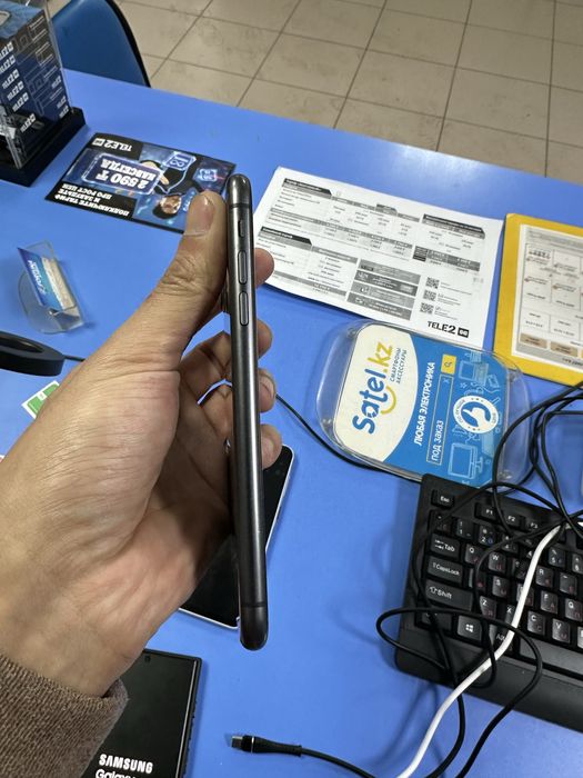 Iphone 11 black 64gb