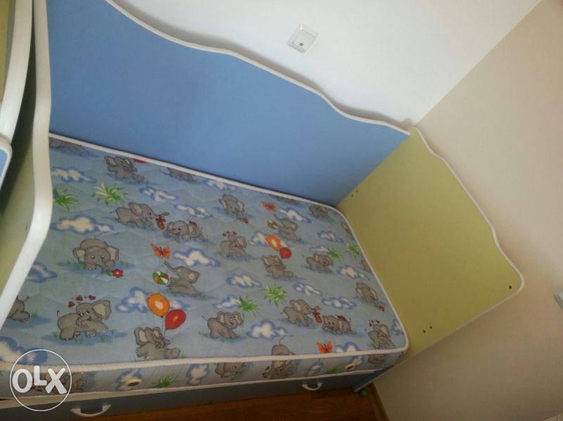 Детски креват, скрин и матрак 70/140