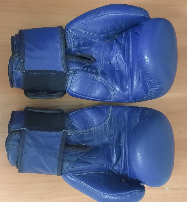 Перчатки боксёрские Аdidas. 12 OZ. Б/у.