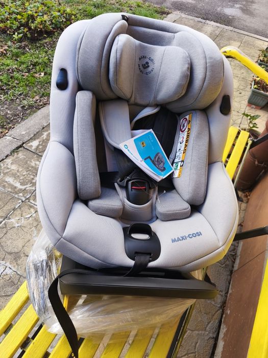 ЧИСТО НОВО! Детско столче за кола Maxi Cosi Mica I-Size 0-18 кг. ISOFI