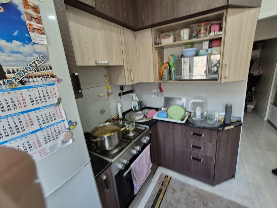 Продам 3 комнытый квартира