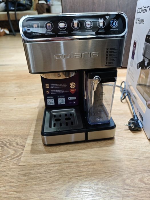 Продается кофеварка polaris pcm 1540