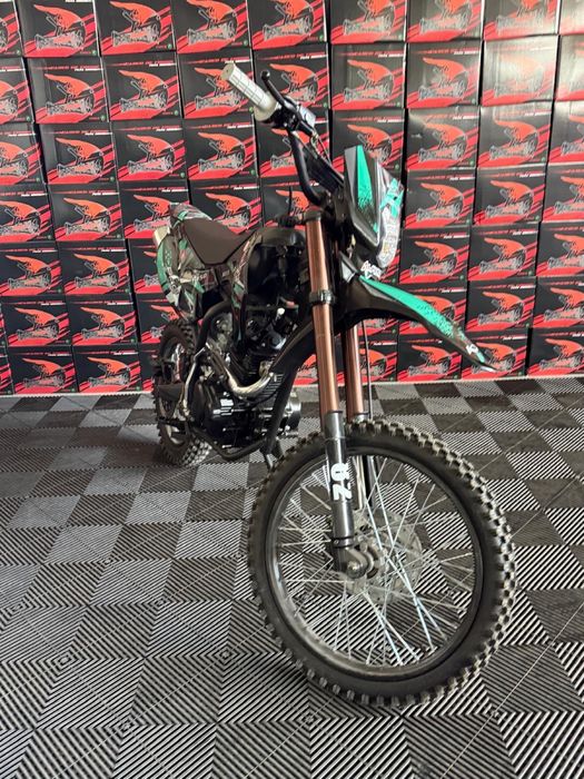 Moto cross dirt bike de 150cc kxd pro germany nou cu garantie si livrare