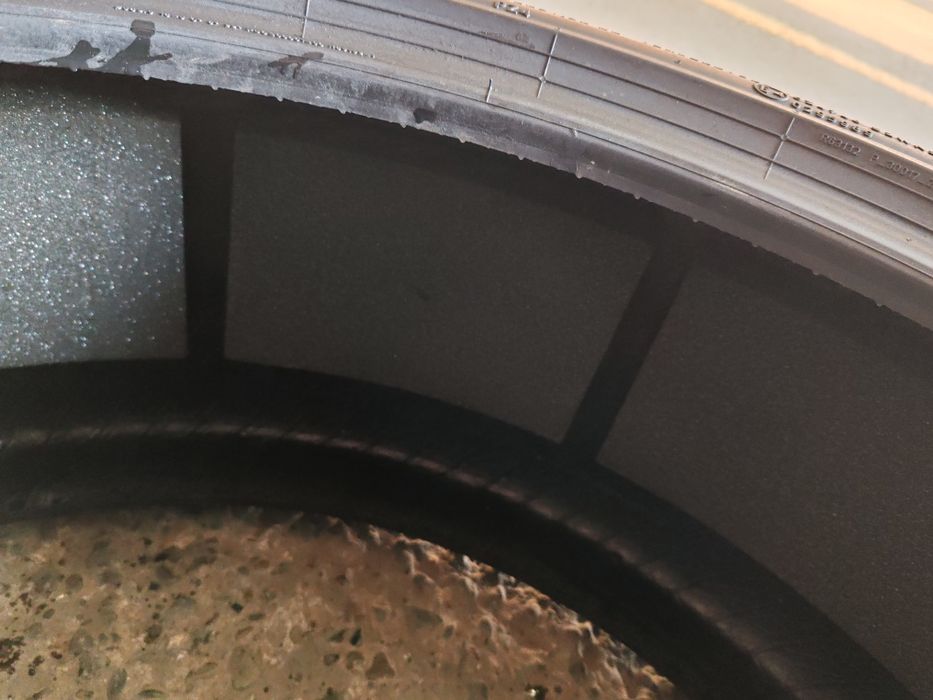 2 anvelope 265 35 22