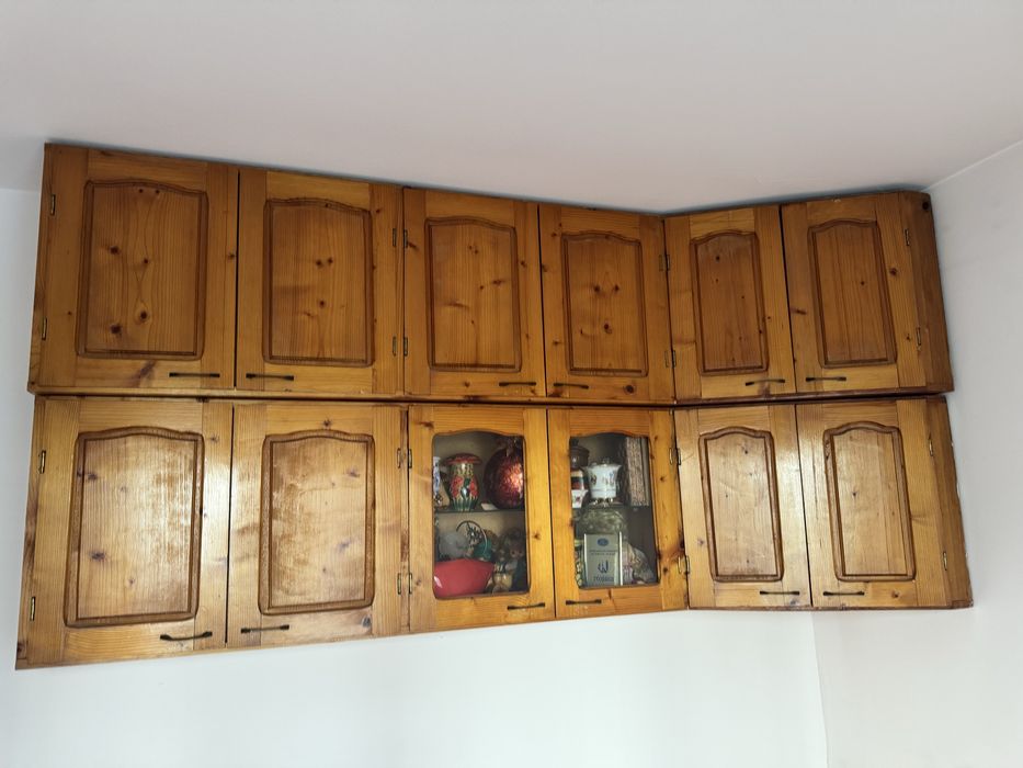 Гадероб от чам. Винтидж шкафове.