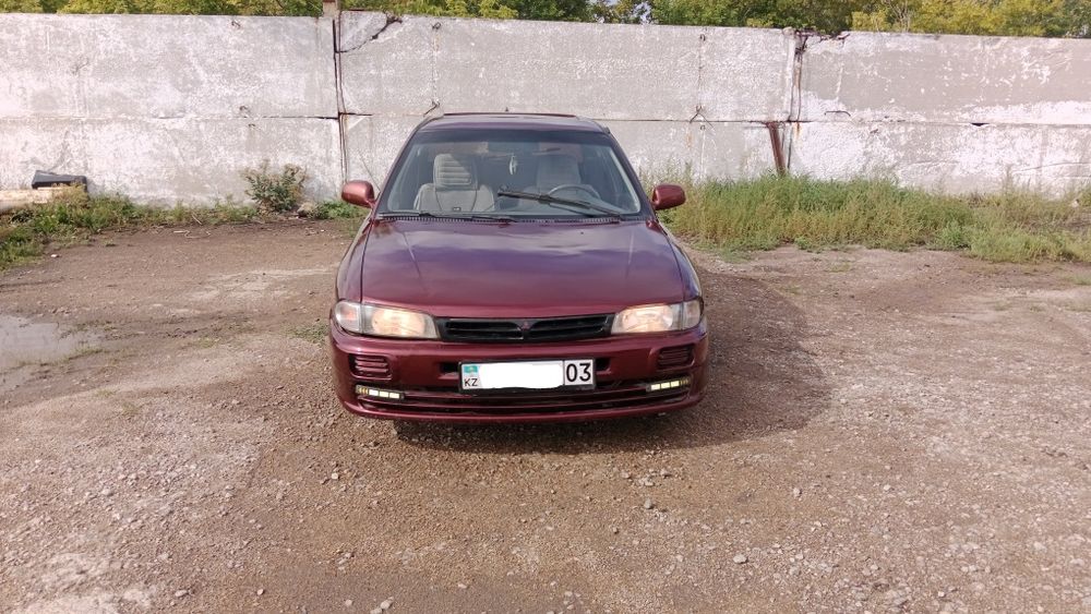 Митсубиси Лансер 1993г