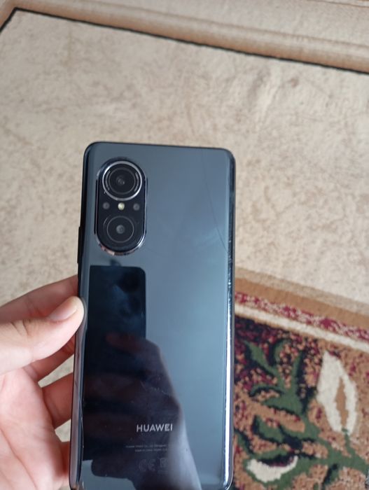 Хуавей нова 9SE..