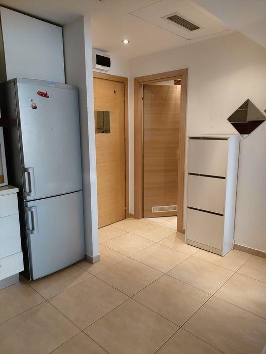 Apartament 2 camere – Vitan, Timpuri Noi, Splaiul Unirii | 43 mp | 2012 | Rin Grand | sala piscina, parcare | proprietar