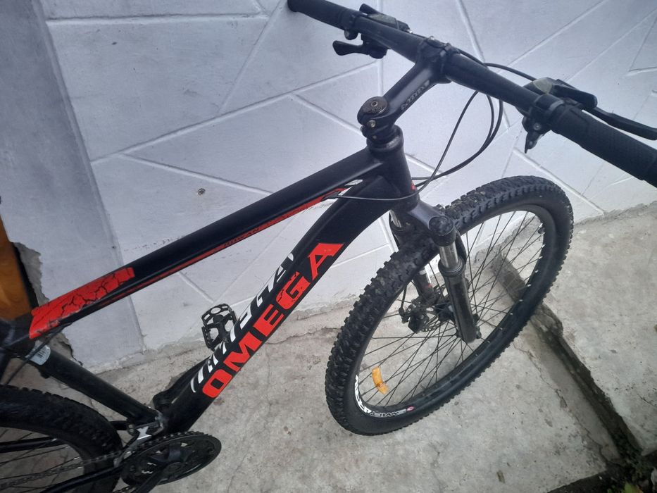 Vand bicicleta mountainbike Omega  27.5" negru/rosu