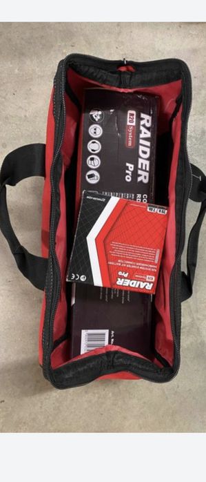 Акумулаторен комплект  Raider Pro с 2 батерия и зарядно устройство