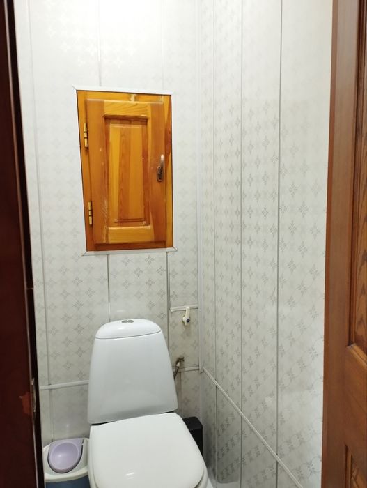 Uy sotiladi  3xonali