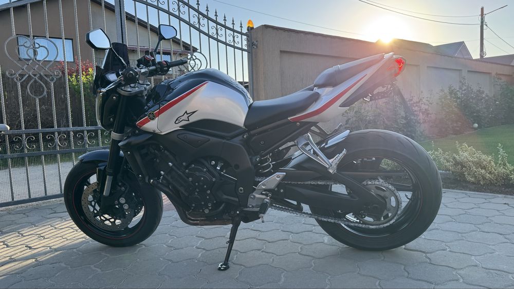 Yamaha FZ1N  150cp 2010