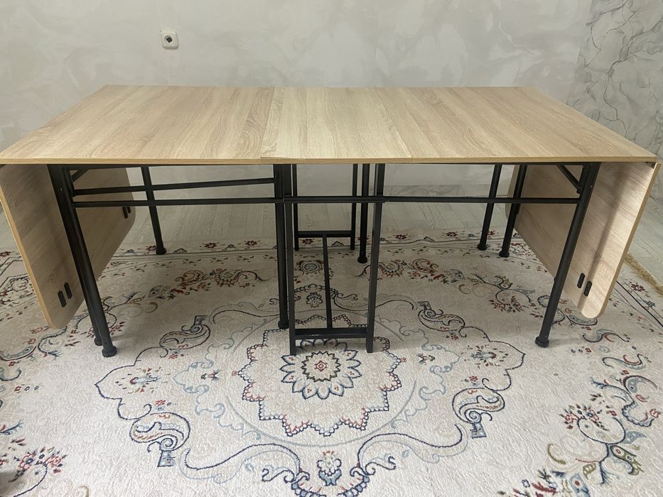 Стол продам, без стульев