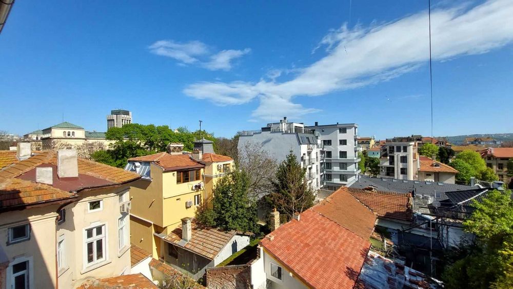 Аристократичен имот до исторически музей Варна