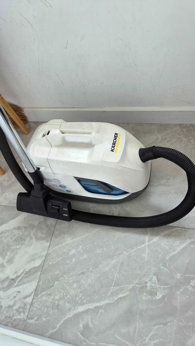 Пылесос Karcher DS6