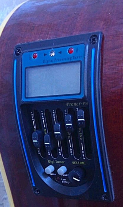 Мартинез дредноут.Состояние нового.