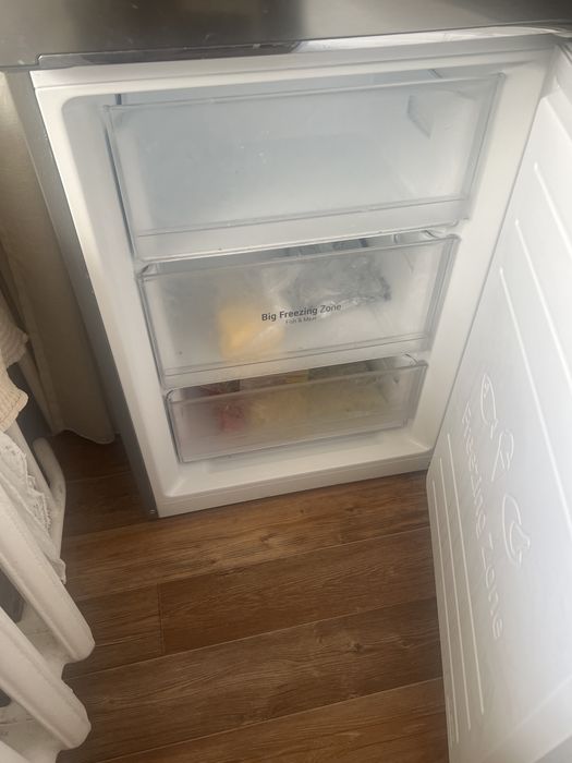 Холодильник LG в отличном состоянии