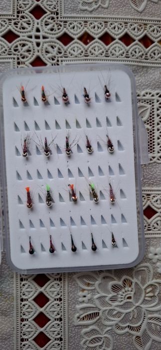 Seturi muște artificiale