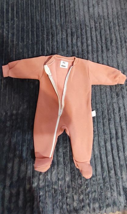Продам детские вещи