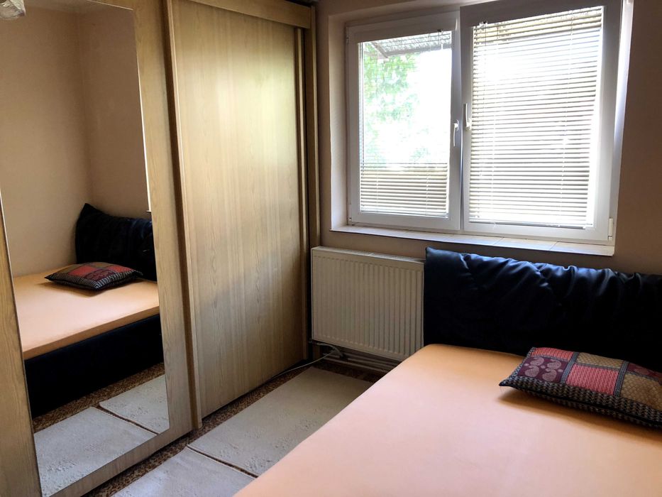 Apartament cu 3 camere, etaj 2, 45 mp, Dealul Florilor