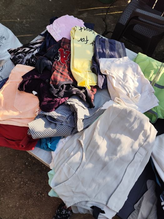 Haine și încălțăminte second hand premium la kg