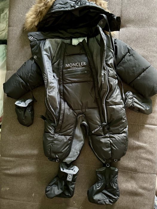 Продам детский комбинезон