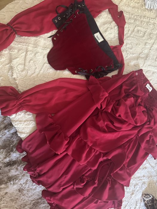 красное платье от inoya brand
