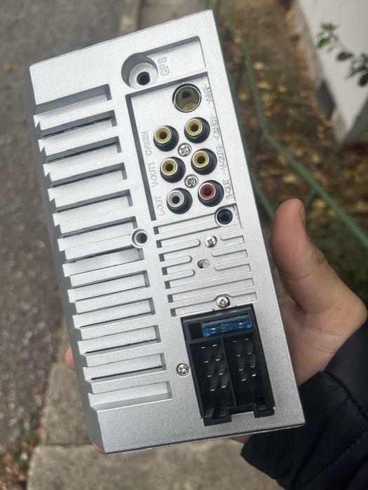 Мулти медиа за кола