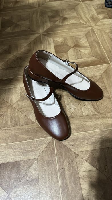 Продам балетки новые