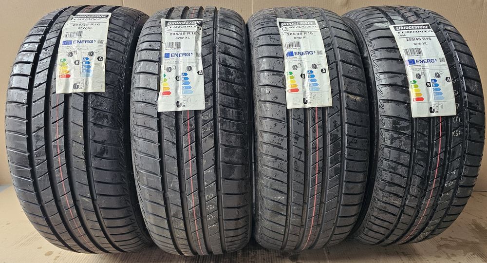 Cauciucuri De Vara / Anvelope De Vara 205-45-16''