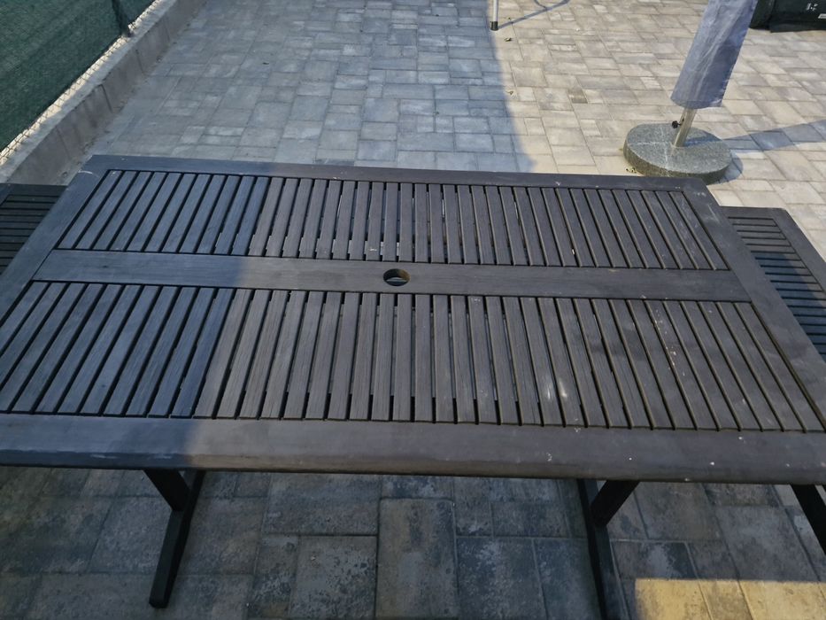 Mobilier de gradina din lemn