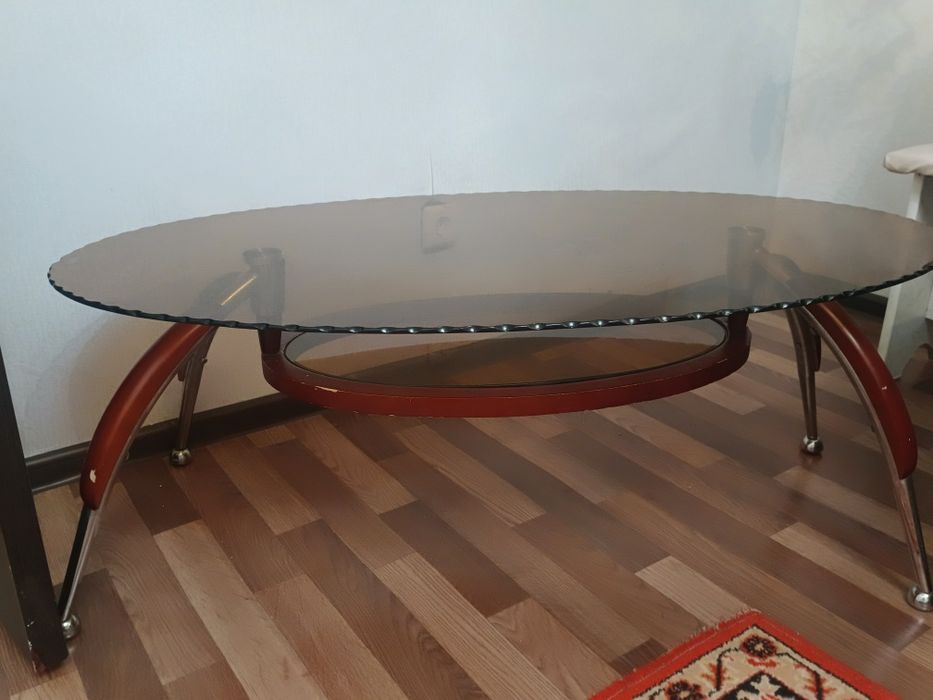 Журнальный столик