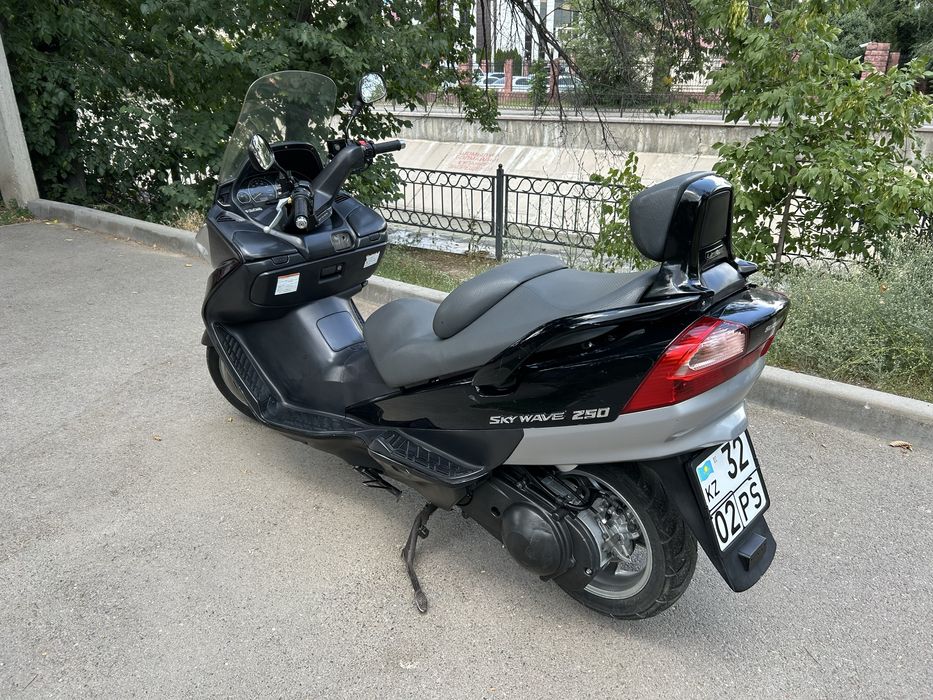 Suzuki Sky Wave 250