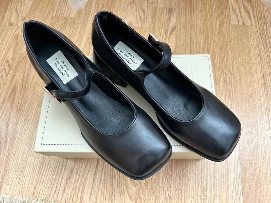 продаю туфли черные