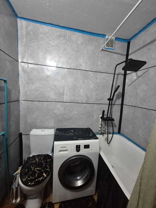 СРОЧНО продам 1 ком в 20 мкр