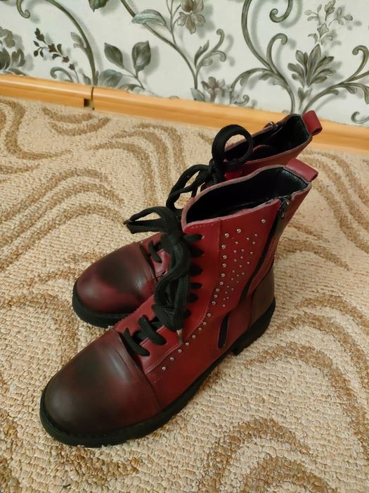 Продам сапоги на девочку